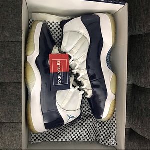 Jordan 11 win like 82 Size 8.5 🚨TRADING🚨